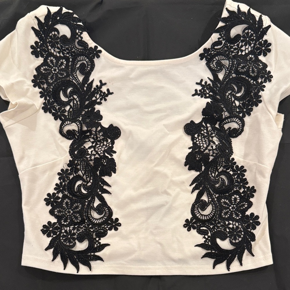 NWT Bebe Elegant Black and Cream Lace Embroidered Top